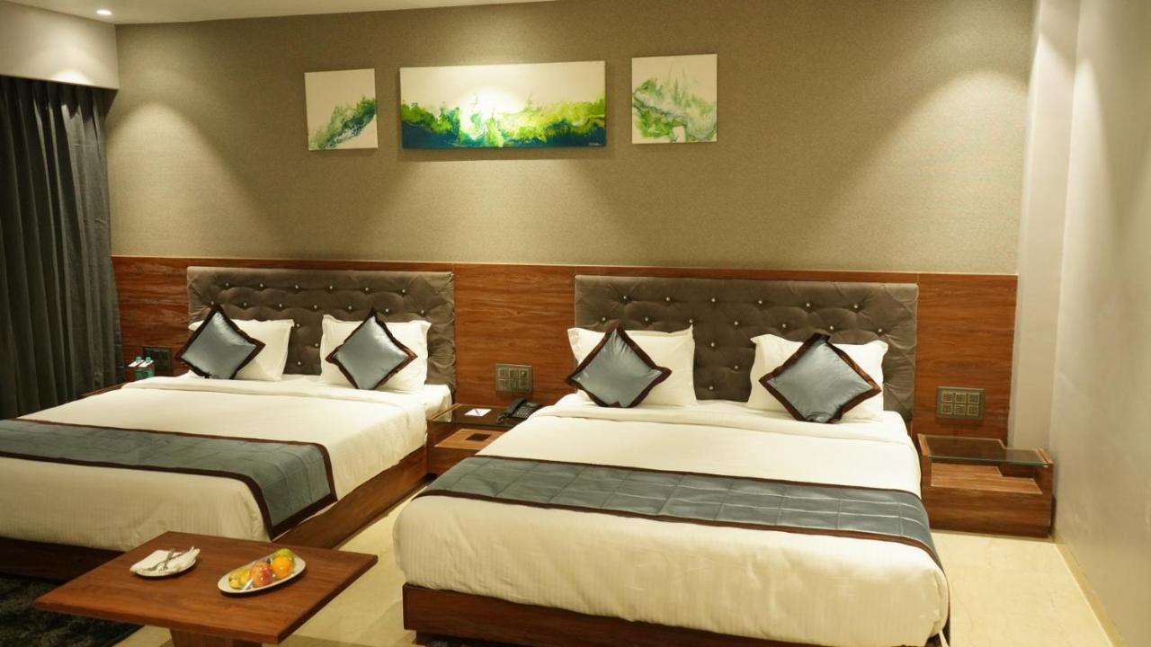 שירדי Alaukik Hotel מראה חיצוני תמונה