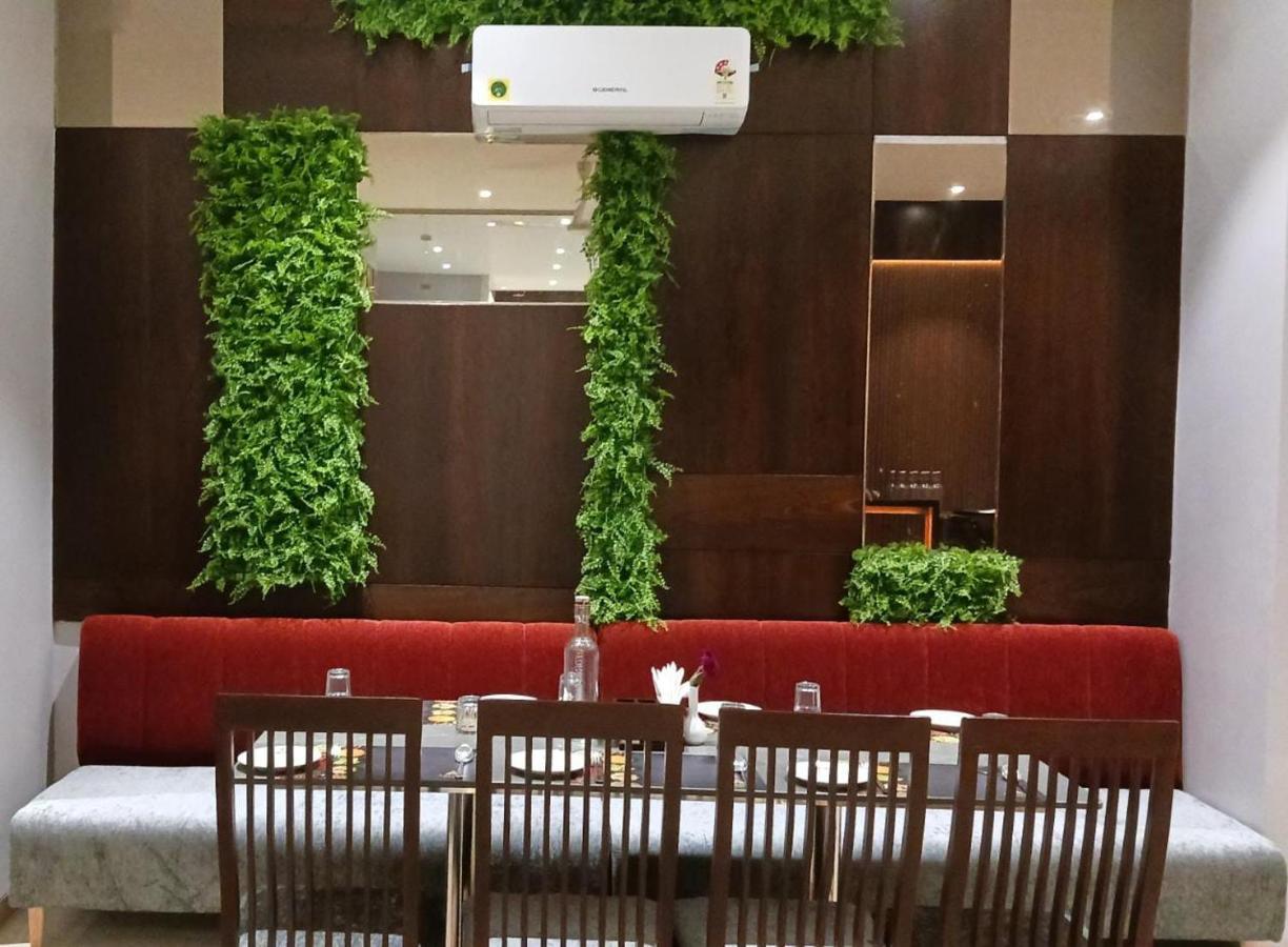 שירדי Alaukik Hotel מראה חיצוני תמונה